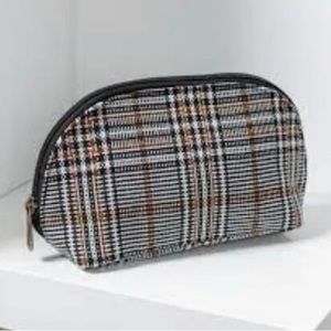 Thirty-one Half Moon Pouch Plaid About You Weave NWT